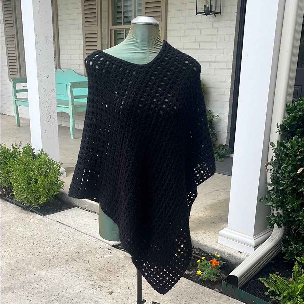 Elegant Black Knit Women's Sweater